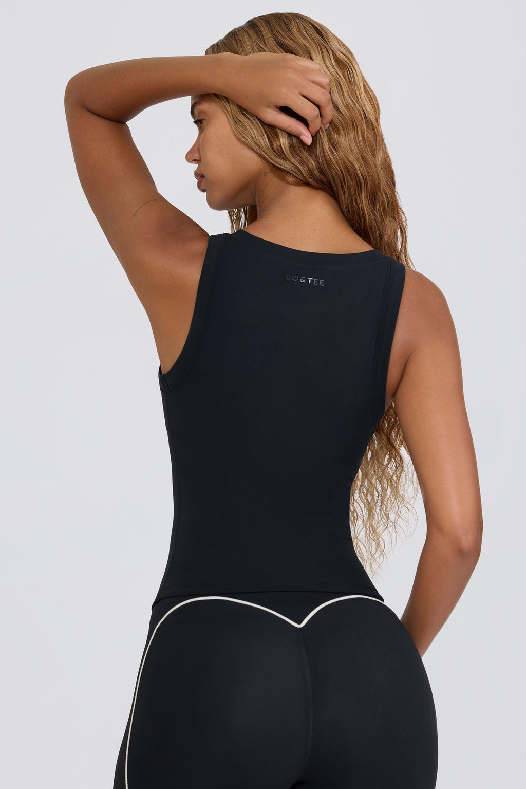 Soft Active V-neck Tank Top In Black