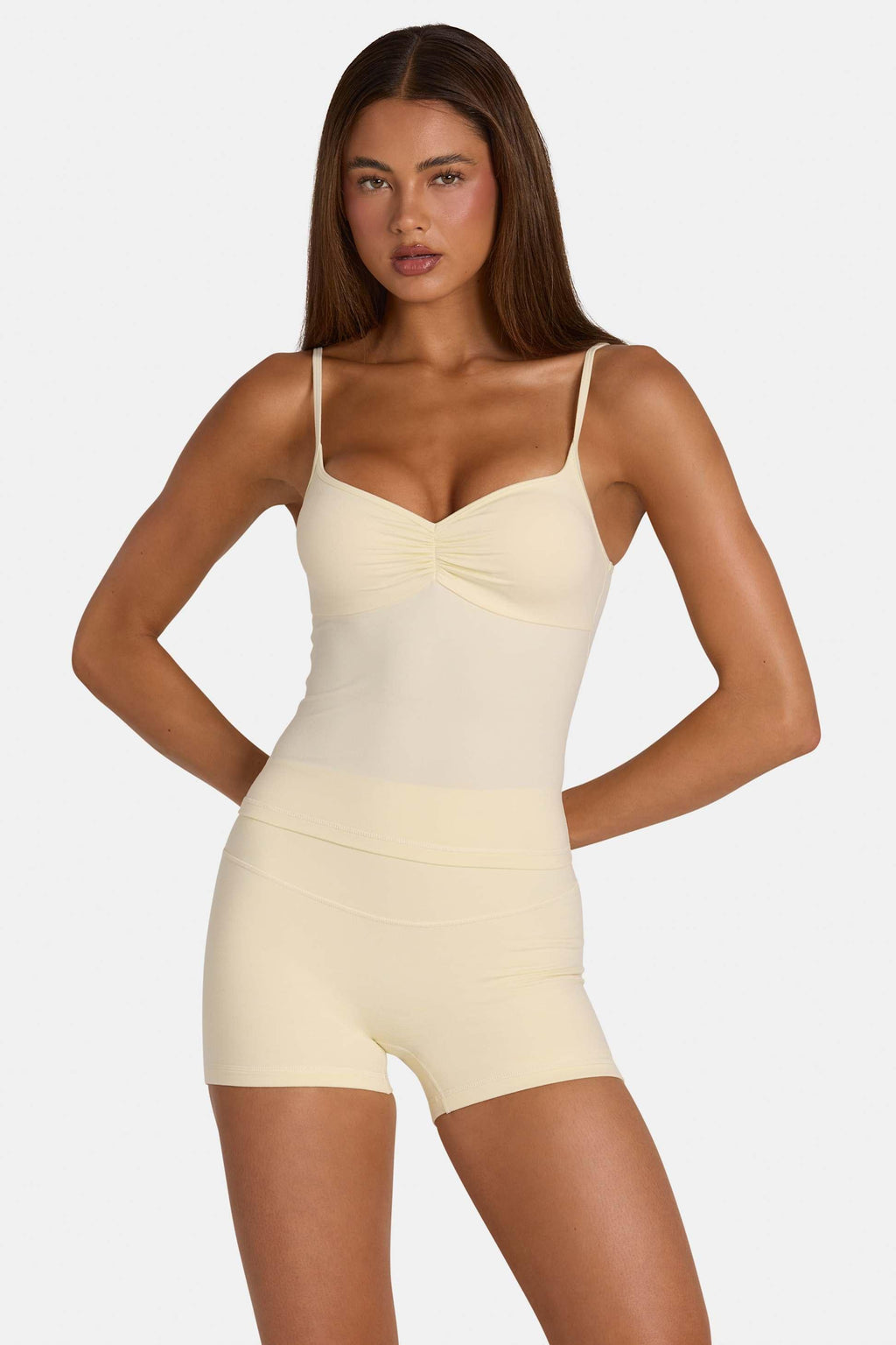 레몬 마를 색상의 부드러운 액티브 탱크탑